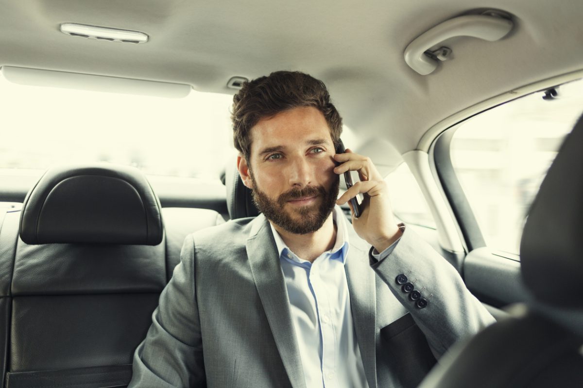 Dirigeant de start-up, pourquoi louer une voiture avec chauffeur ?