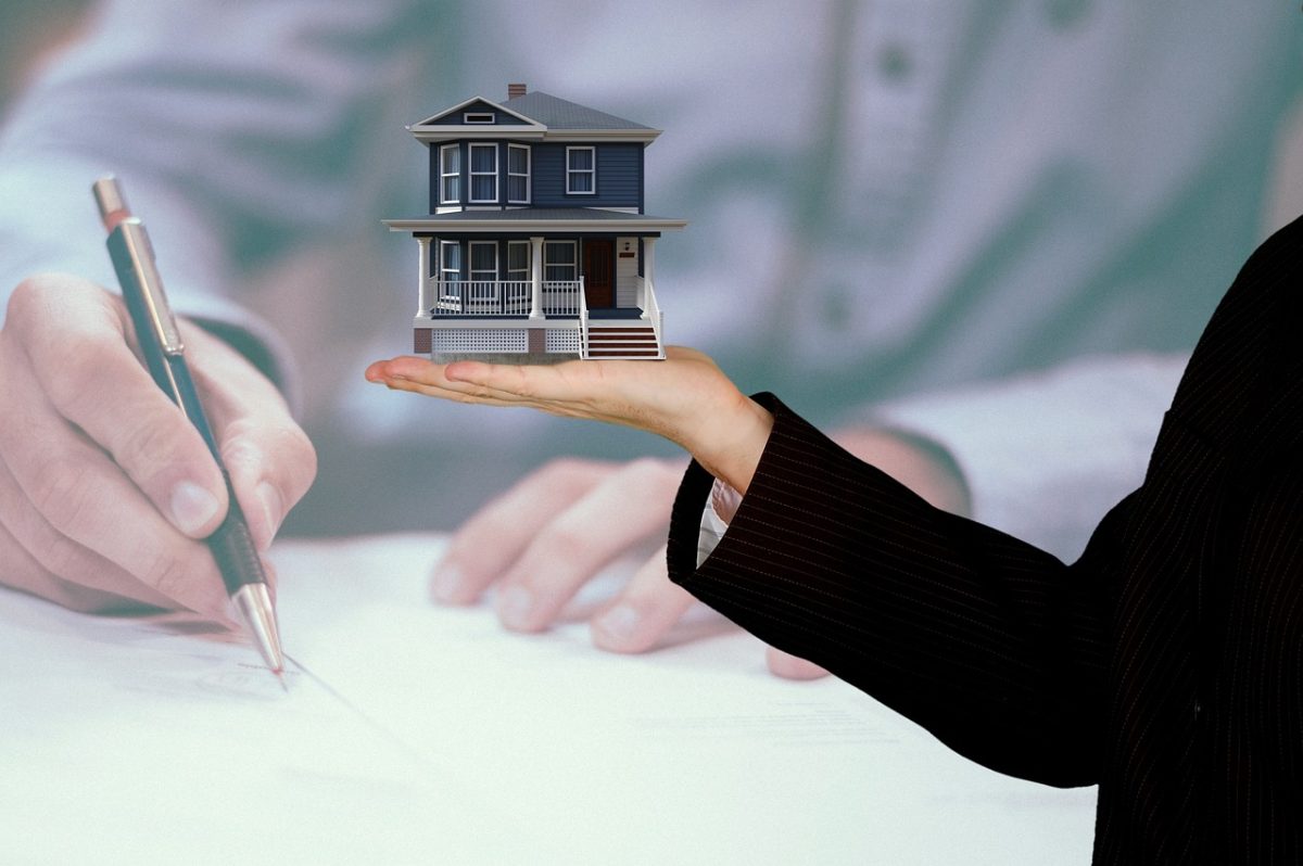 Comment bien choisir son avocat en droit immobilier : astuces et recommandations