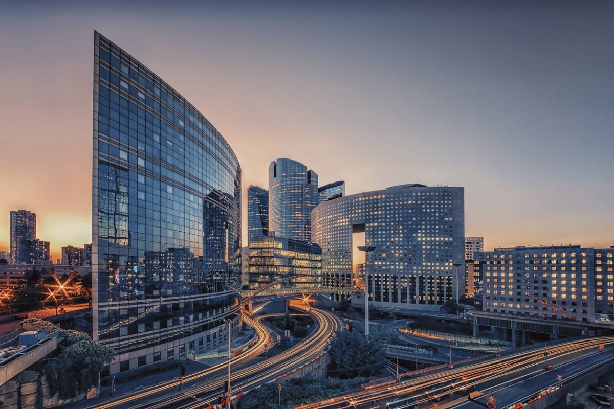 Ouverture d’un business à Paris : vos obligations juridiques